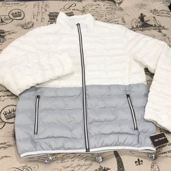 Michael Kors Two-Tone Quilted Puffer Jacket - Picture 6 of 8